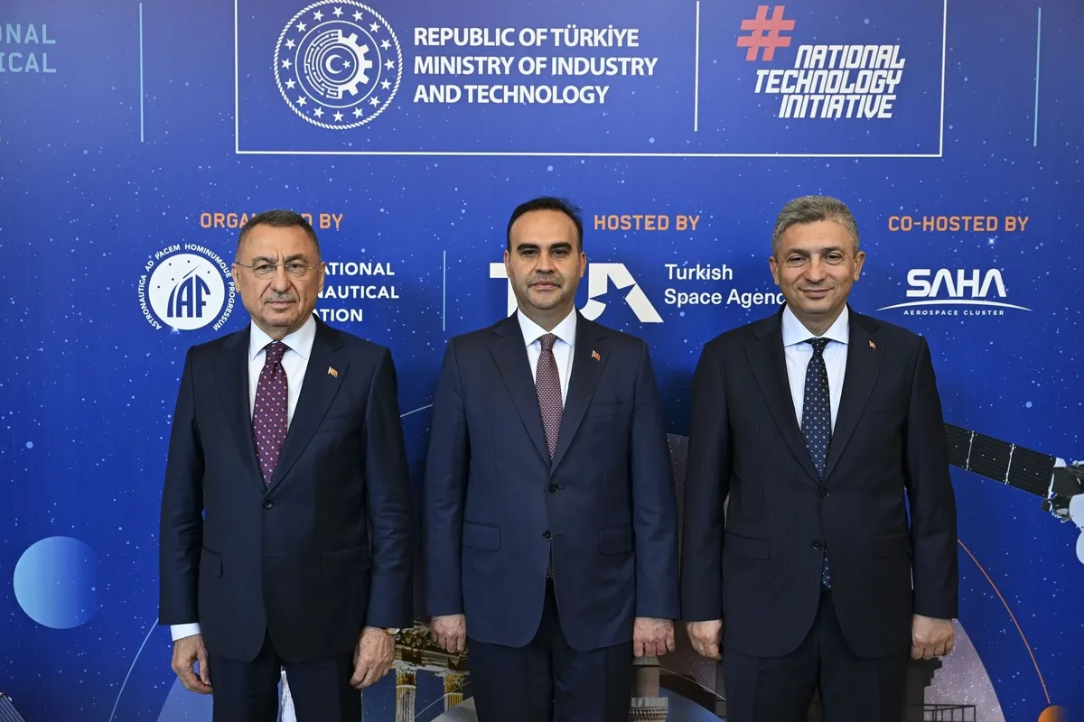 Türkiye Ay'a ulaşabilen 9 ülkeden biri olacak! Bakan açıkladı: Hedef 2027