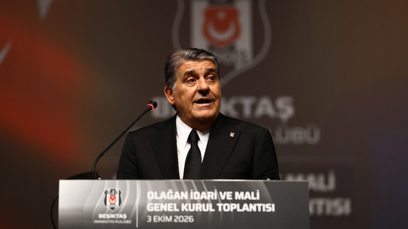 Serdal Adalı: Üstüne para vererek futbolcu gönderme devri sona erdi