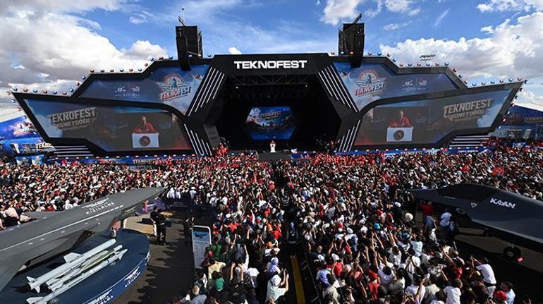 Son dakika... Cumhurbaşkanı Erdoğan TEKNOFEST'te: Türkiye'nin geleceği emin ellerdedir