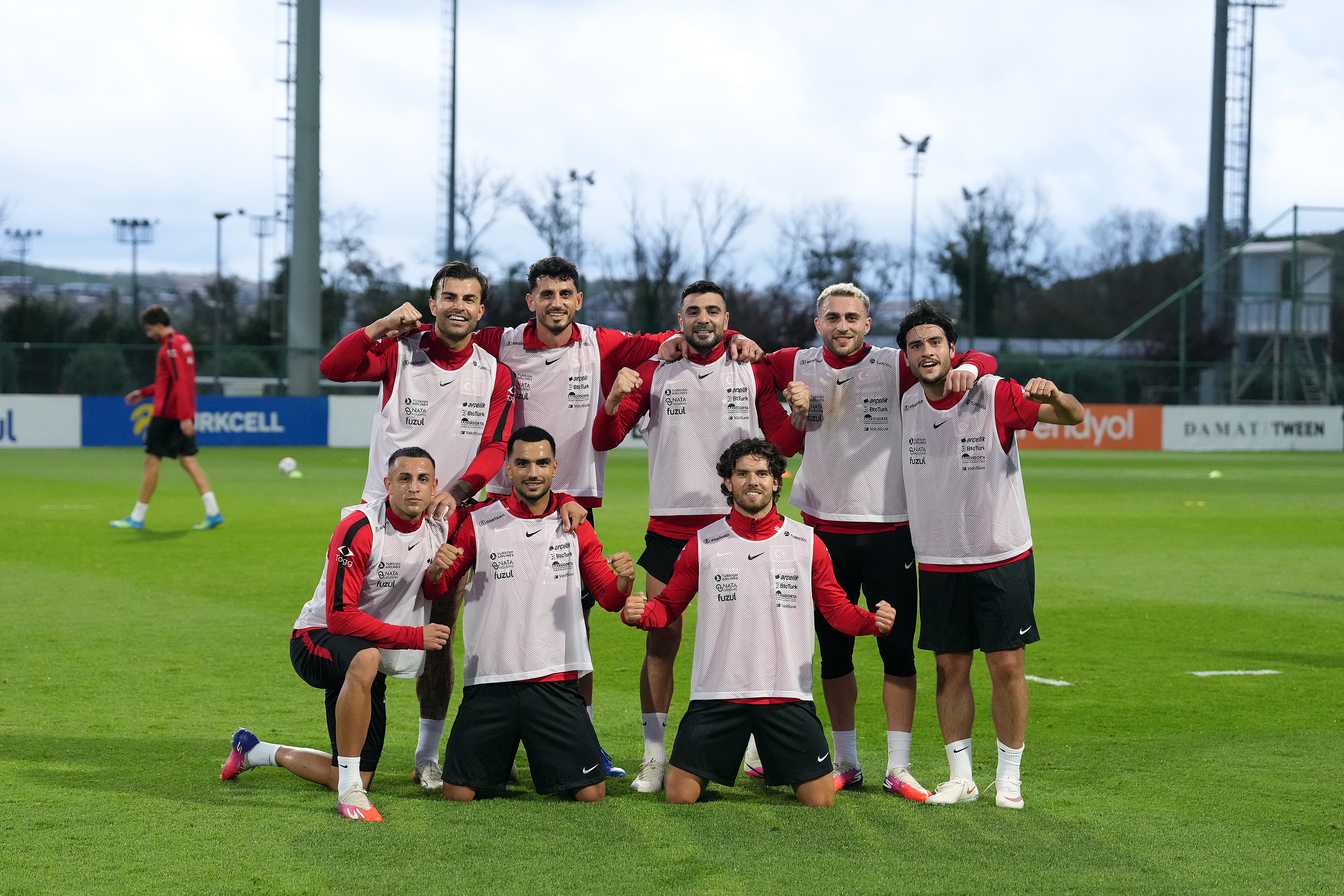 Milliler, Fransa mesaisini sürdürüyor