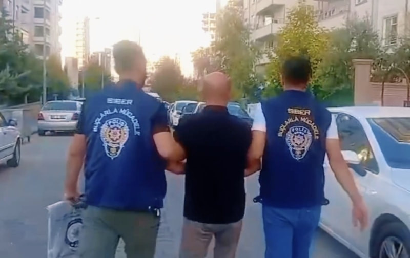 Şanlıurfa merkezli 'yasa dışı bahis' operasyonu: 37 şüpheli yakalandı