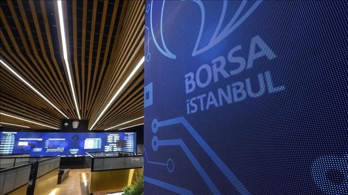 SON DAKİKA | BIST 100'de yeni gün! Endeks güne gerileyerek başladı