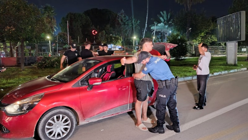 Adana’da huzur ve güven uygulaması: 66 aranan şahıs yakalandı