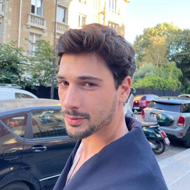 Aşkını ilan etti! Devim Özkan, ünlü oyuncuyla ilk karesini paylaştı