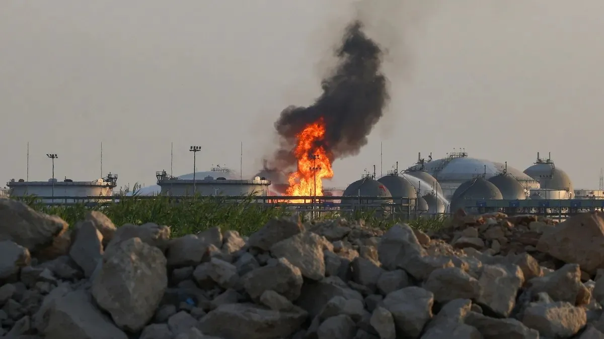Husilerden Riyad'a balistik füze ve İHA saldırısı: Suudi Arabistan'ın ulusal petrol şirketi hedef alındı