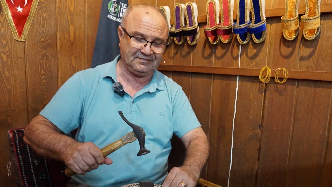 Renkleri özel mesaj taşıyor! Mesleğin son ustası anlattı