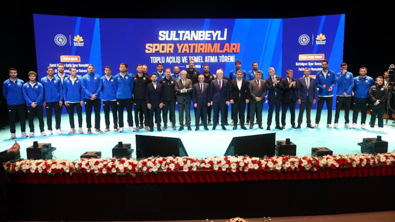 Sultanbeyli'de spor yatırımları için Toplu Açılış ve Temel Atma Töreni gerçekleştirildi
