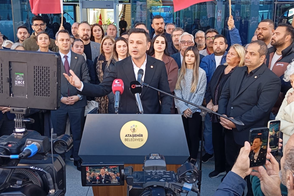 Yeni Partili İstanbul İl Başkanı Çelik: Sandıkla kazanamayacaklarını çökme girişimine başladılar