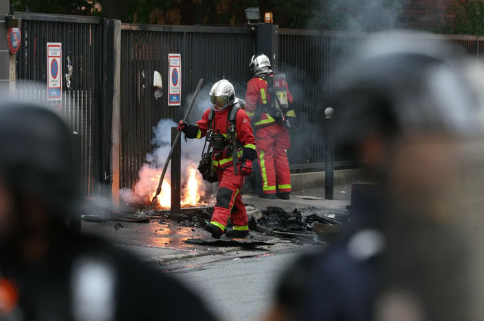 PROTESTOLAR KONTROLDEN ÇIKTI