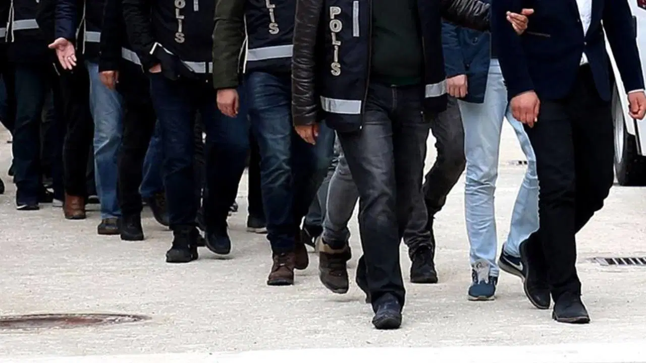 3,9 milyar TL'lik hesap hareketliliği... 4 ilde yasa dışı bahis operasyonu, 37 gözaltı