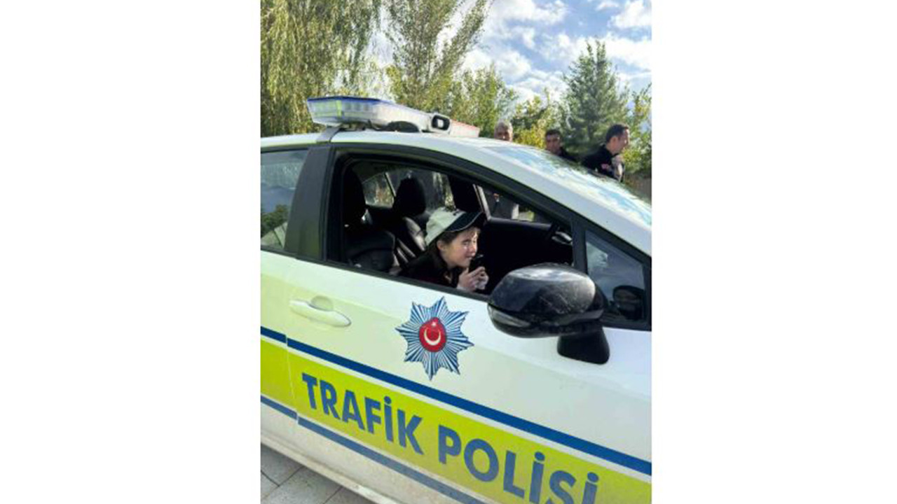 Diyadin’de polislerden özel öğrencilere ziyaret