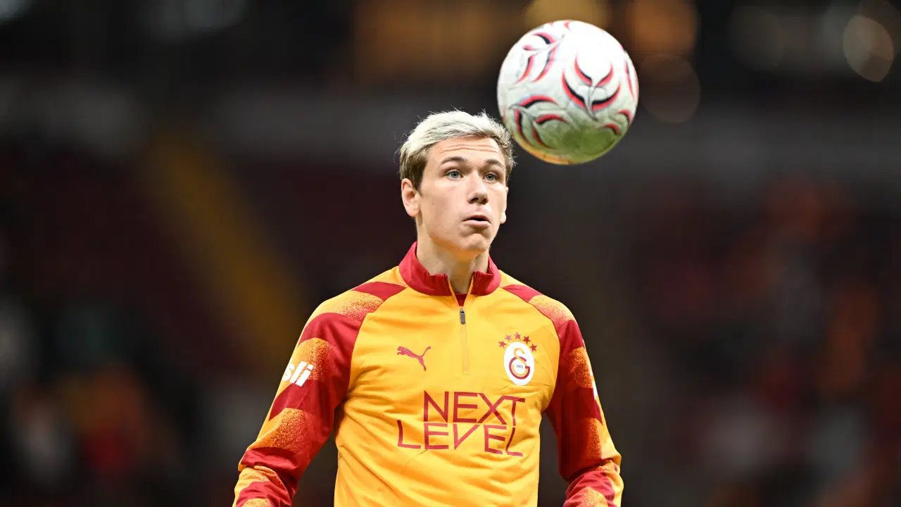 PSG'li Matvey Safonov'dan Aleksey Batrakov'a destek: 'Sabırlı olalım'