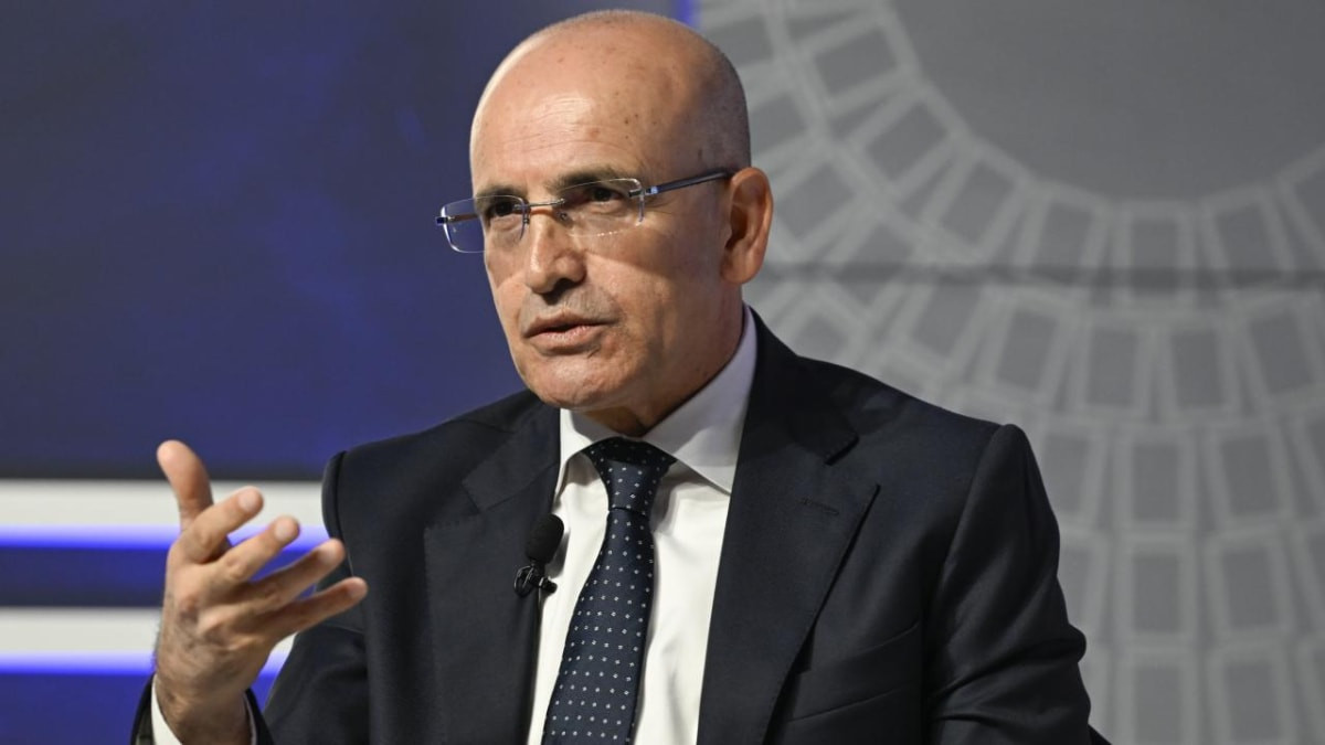 Mehmet Şimşek: Yıllıklandırılmış ihracat 283,7 milyar dolara ulaştı