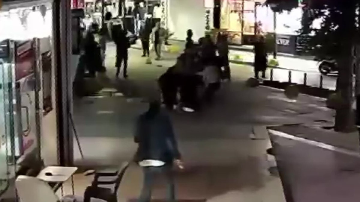 Kocaeli'de anne ve kızı sokak ortasında darbedildi
