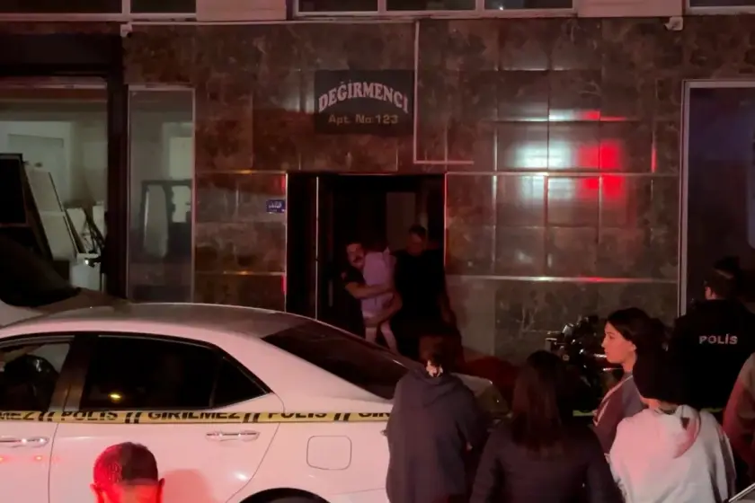 Aydın’da 9 katlı binada yangın: Mahsur kalan 5 kişi dumandan etkilendi