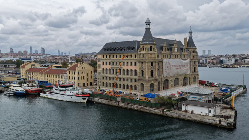 Bakan Ersoy duyurdu: Haydarpaşa Garı'nın temelinde kritik tehlike