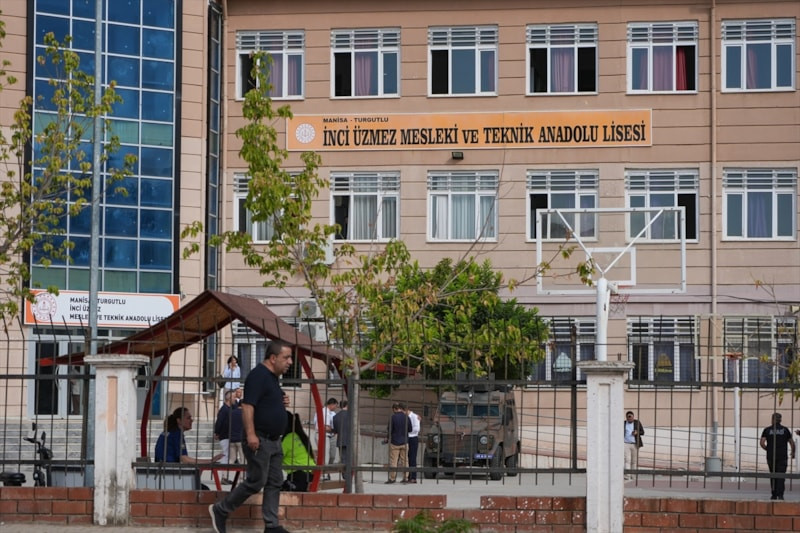Manisa’daki silahlı saldırıyla ilgili 4 müfettiş görevlendirildi