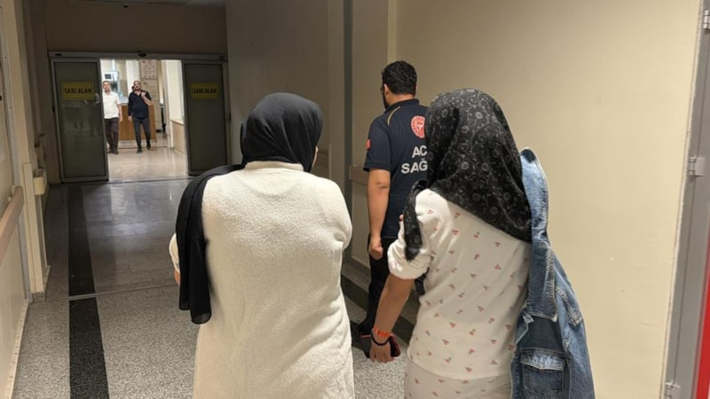 Adıyaman'da 2 öğrenci zehirlenme şüphesiyle hastaneye kaldırıldı