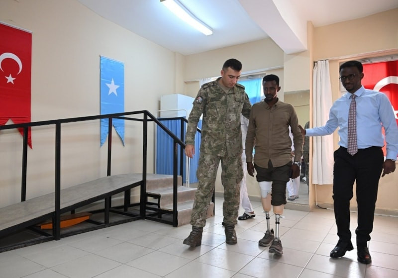 MSB'den Somalili 5 gaziye protez desteği