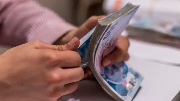 Çalışanların alacağı tazminatlar değişiyor: Kıdem ve ihbar ödemeleri ne kadar olacak?
