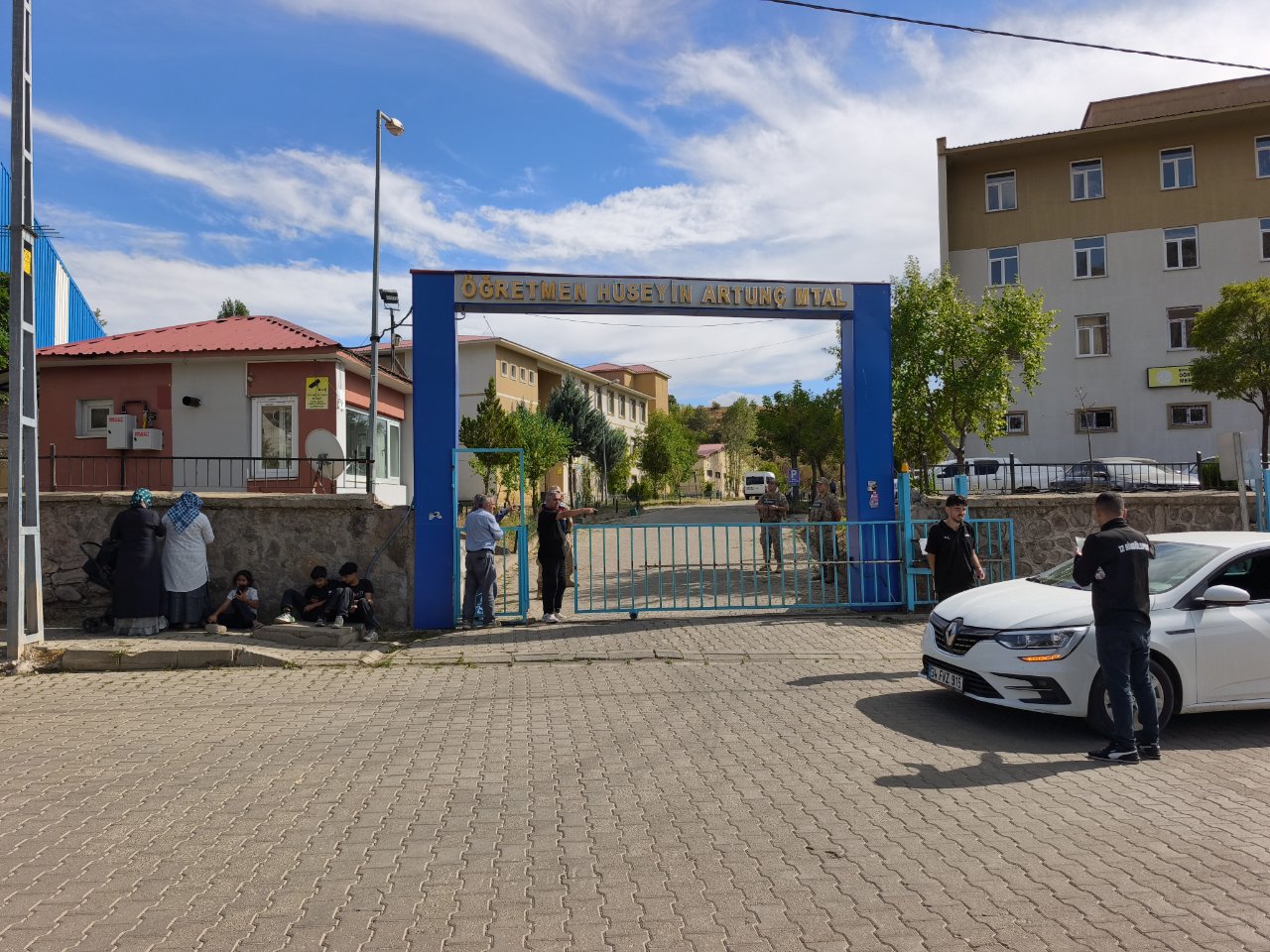 Bir öğrencinin yaralandığı lisedeki asansör kazasına inceleme