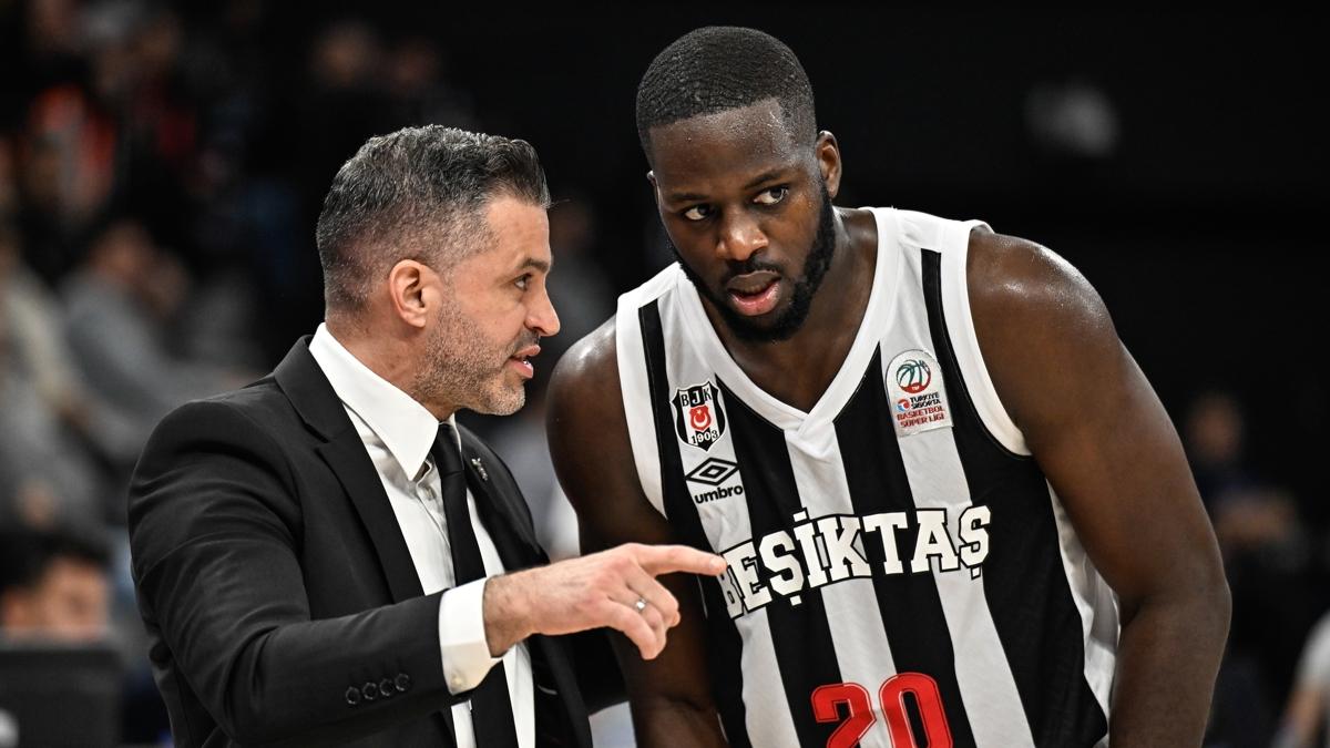 Beşiktaş'ın konuğu Barcelona! Kartal ikinci galibiyetinin peşinde