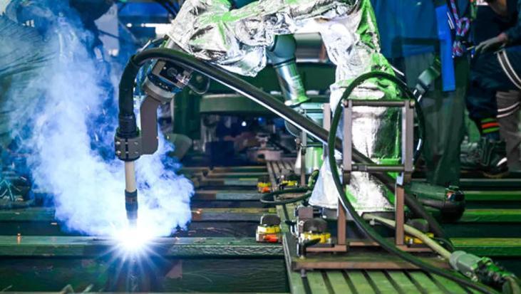 Çin'e yetişme çabası: Gemi inşasında robot kullanımı artıyor
