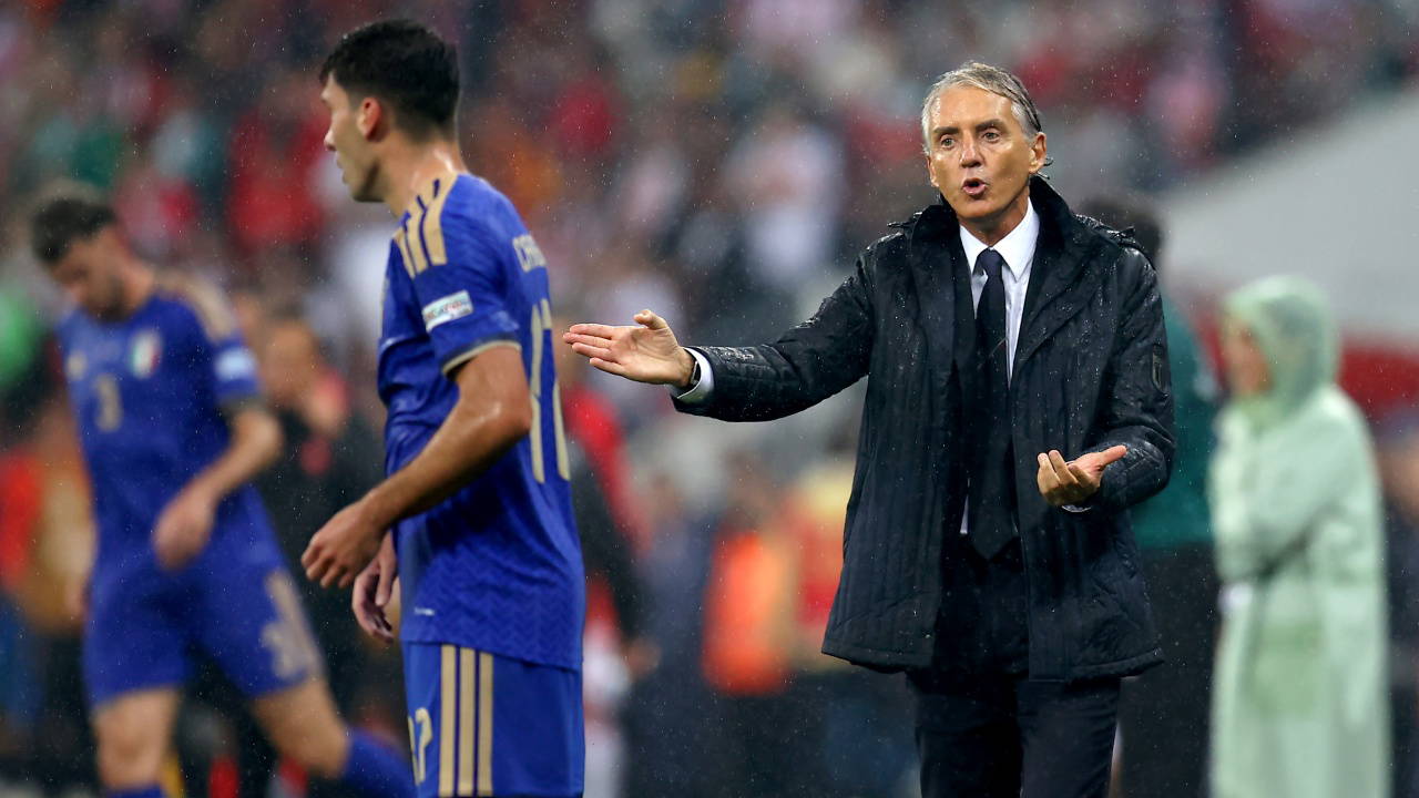 Roberto Mancini'den Türkiye maçı açıklaması: 'Vincenzo Montella zor bir dönemden geçiyor'