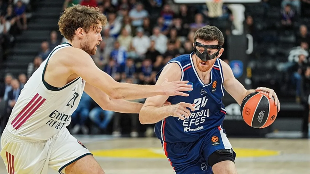 Anadolu Efes, sahasında Real Madrid'i devirdi!