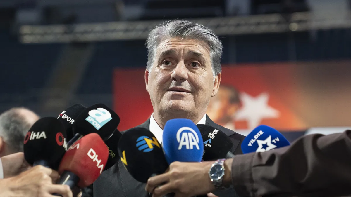 Beşiktaş Başkanı Serdal Adalı'dan lige ara verme çağrısı!