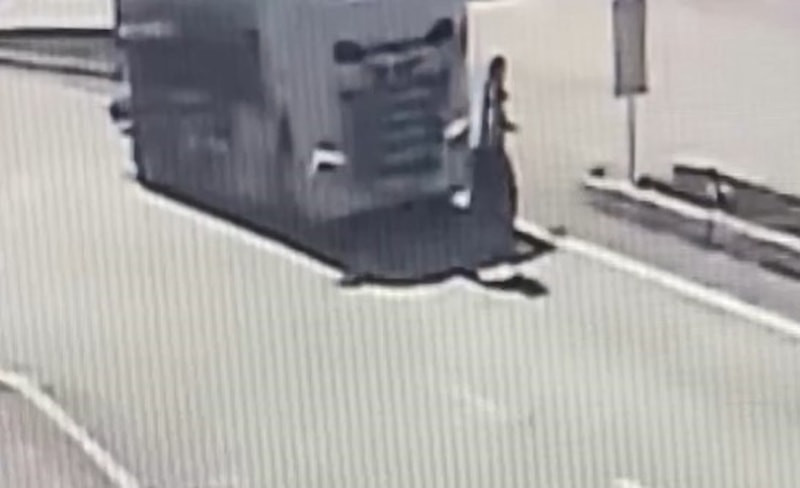 Mersin'de tankerin çarptığı yaya hayatını kaybetti