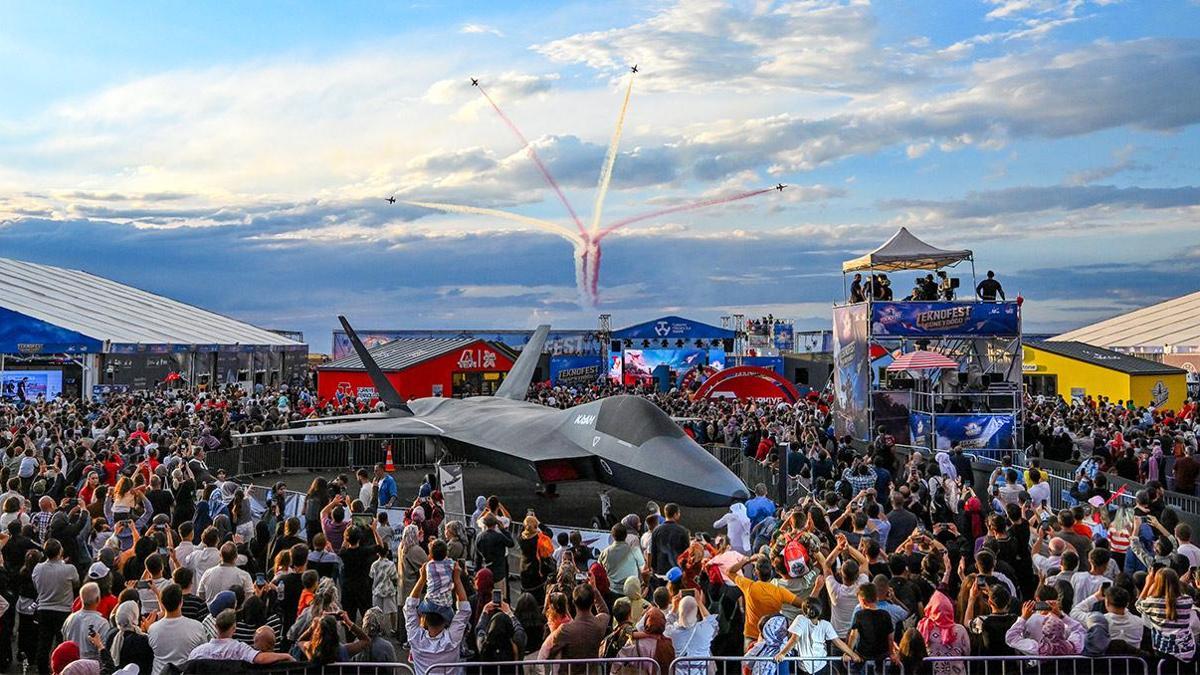 TEKNOFEST Güneydoğu'da son gün heyecanı: Türk Yıldızları yeniden gökyüzünde
