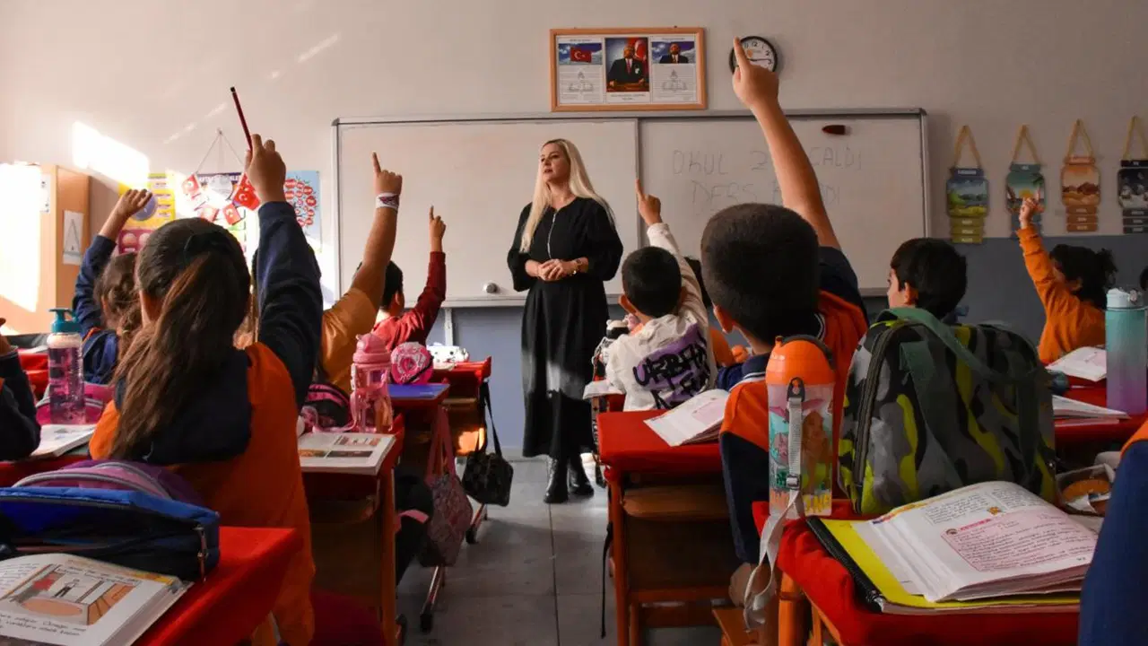MEB'den 81 ile yazı: Ders saatlerinde değişiklik