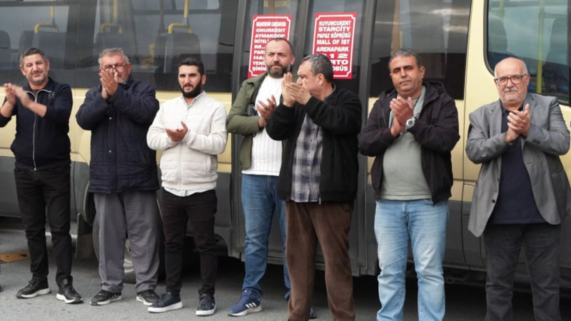 İstanbul'da minibüsçülerin 'metro' protestosu