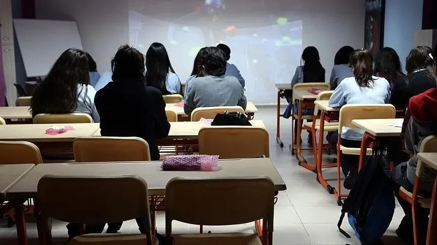 TÜİK verileri açıkladı: Hangi iller eğitimde zirvede? Kadınlar ve erkekler arasındaki fark dikkat çekti