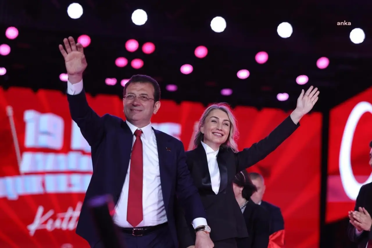 Ekrem İmamoğlu ve Dilek İmamoğlu, Yeni Partinin İstanbul il delegesi oldu