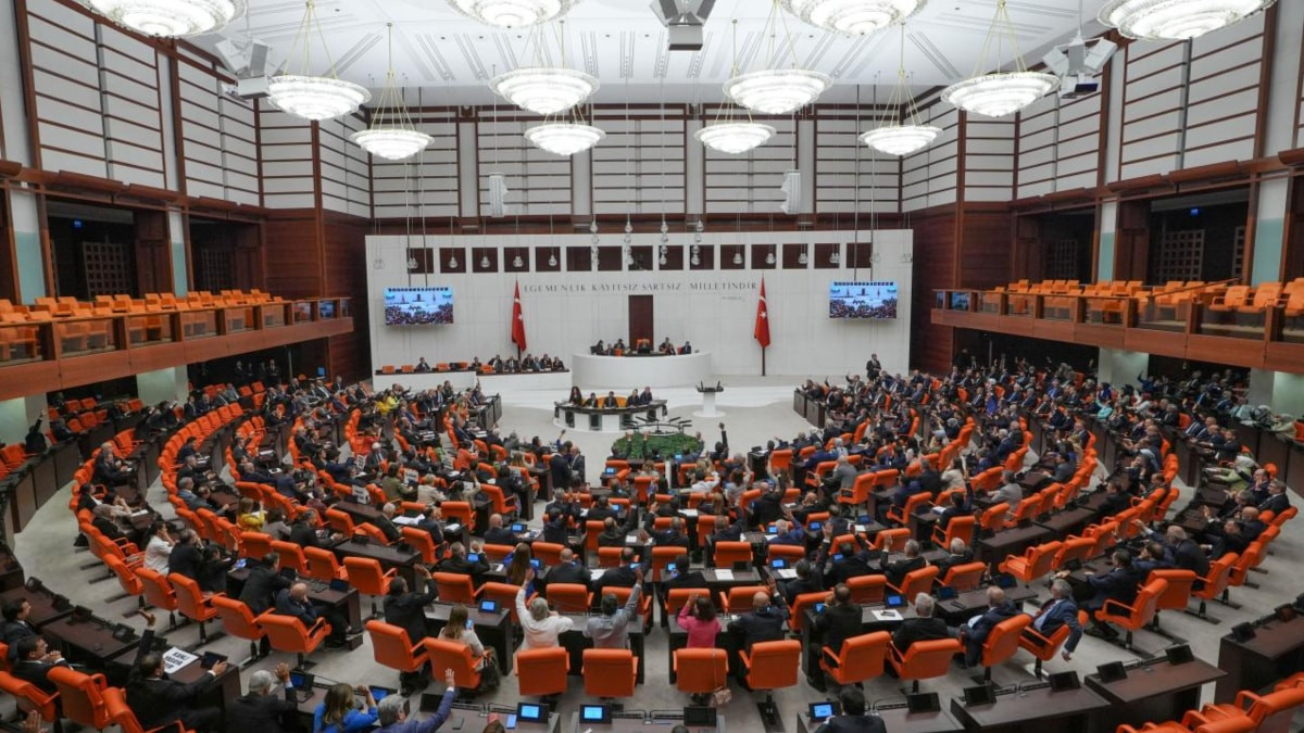 Meclis’in gündemi yoğun olacak: İnfaz ve nafaka düzenlemesi geliyor