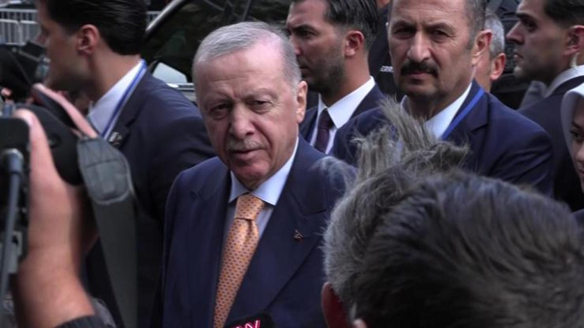 Cumhurbaşkanı Erdoğan CNN Türk'e konuştu: Bölgedeki yangını söndürmek için çalışıyoruz