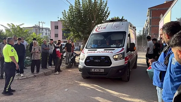 SON DAKİKA: Manisa'da İnci Üzmez Mesleki ve Teknik Anadolu Lisesi önünde saldırı! Yaralı öğrencilerin sağlık durumu nasıl? Valilik açıkladı