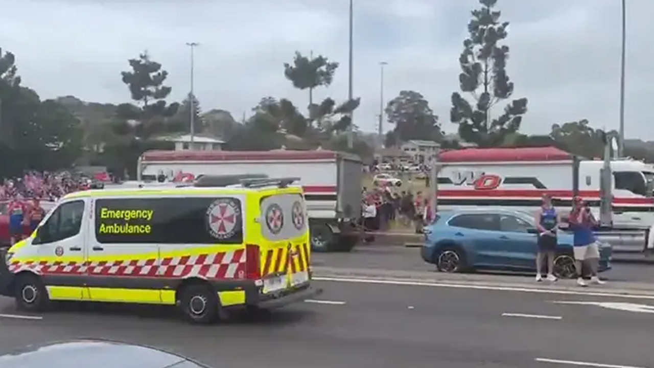Sydney'de kalabalığın arasına araç daldı: 10 kişi yaralandı