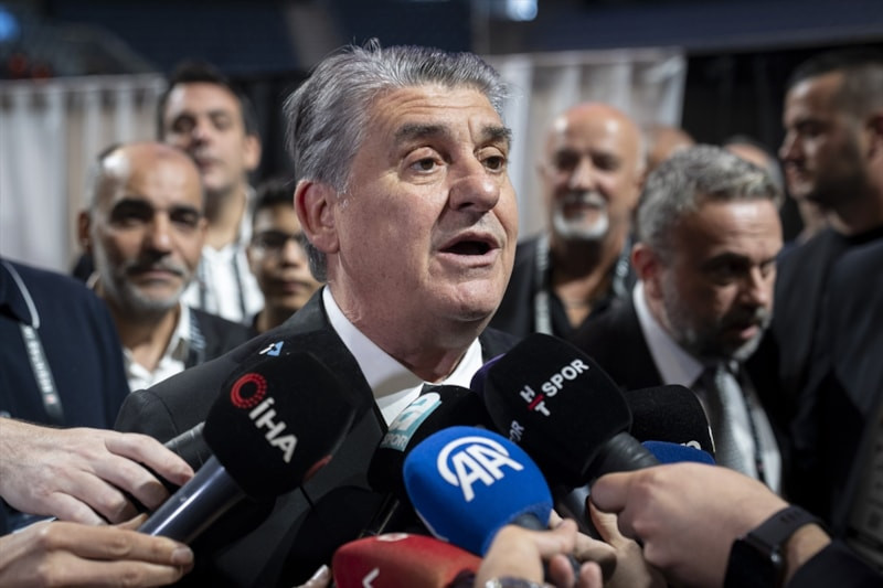 Oy verme işlemi sona erdi: Beşiktaş'ta seçim heyecanı