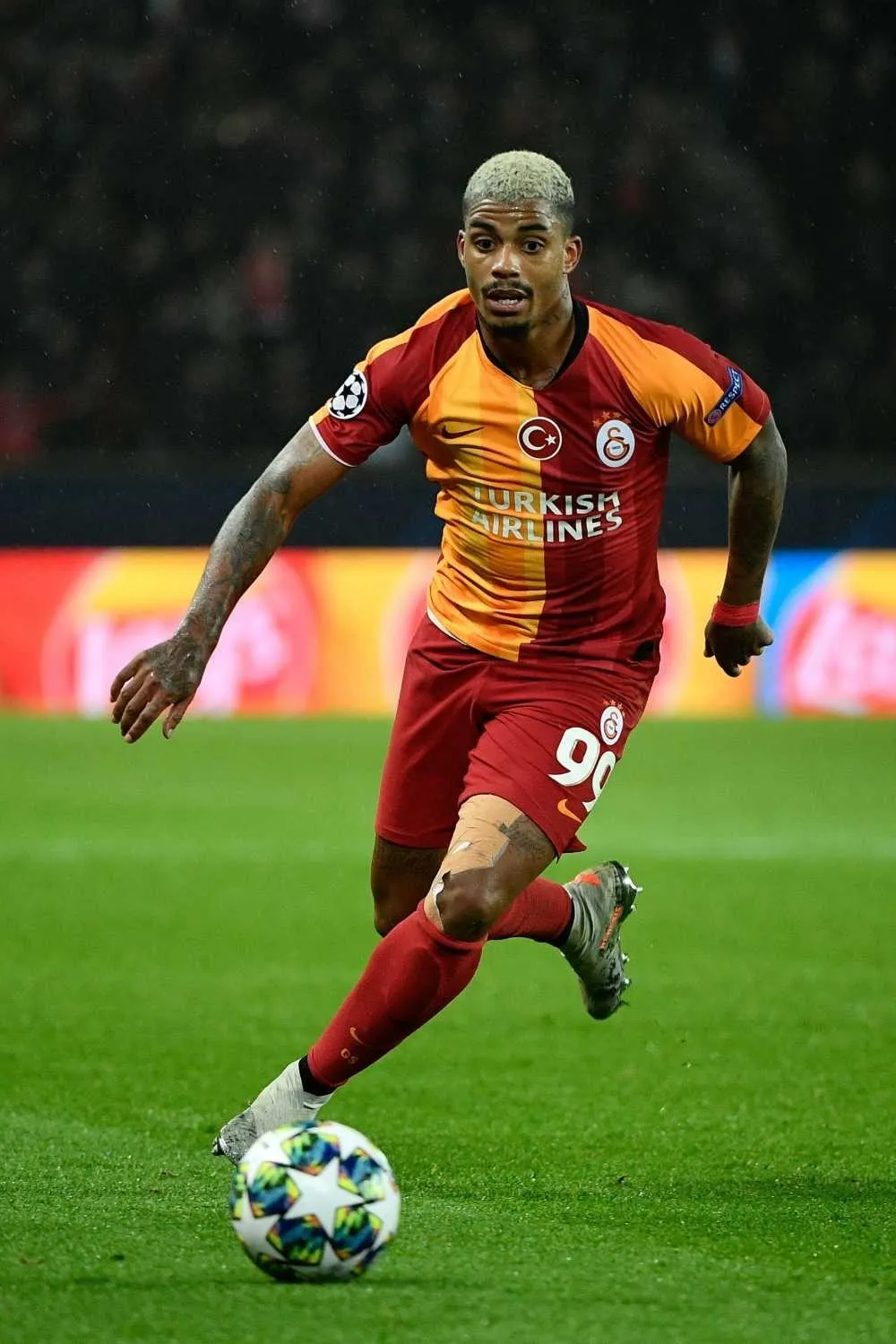 Galatasaraylı Mario Lemina'nın eşi Fanny Neguesha Sarıyer'deki lüks mekanda hakarete uğradı