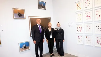 TFF Başkanı İbrahim Hacıosmanoğlu, Ceferin'in eşinin resim sergisini ziyaret etti