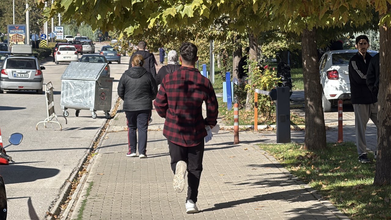 1 milyon 593 bin 198 aday başvurdu! KPSS Ön Lisans başladı