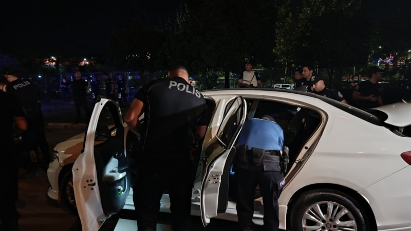 Adana’da huzur ve güven uygulaması: 66 aranan şahıs yakalandı