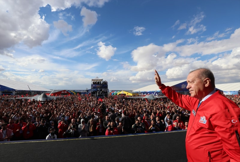 Cumhurbaşkanı Erdoğan TEKNOFEST gençliğine seslendi: Soykırımcıları sizler durduracaksınız