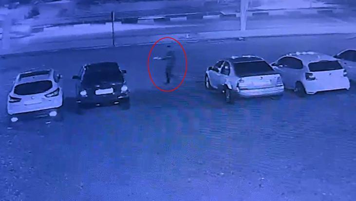 Antalya’da oto galeriye kundaklama! 6 otomobili benzin dökerek ateşe verdi, polise teslim oldu