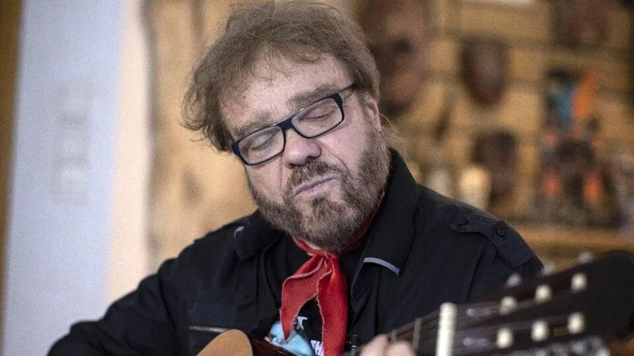 53 yıllık kariyerinin ardından... Attila Atasoy sahnelere veda etti: 'Peynir ekmek yer mutlu olurum'