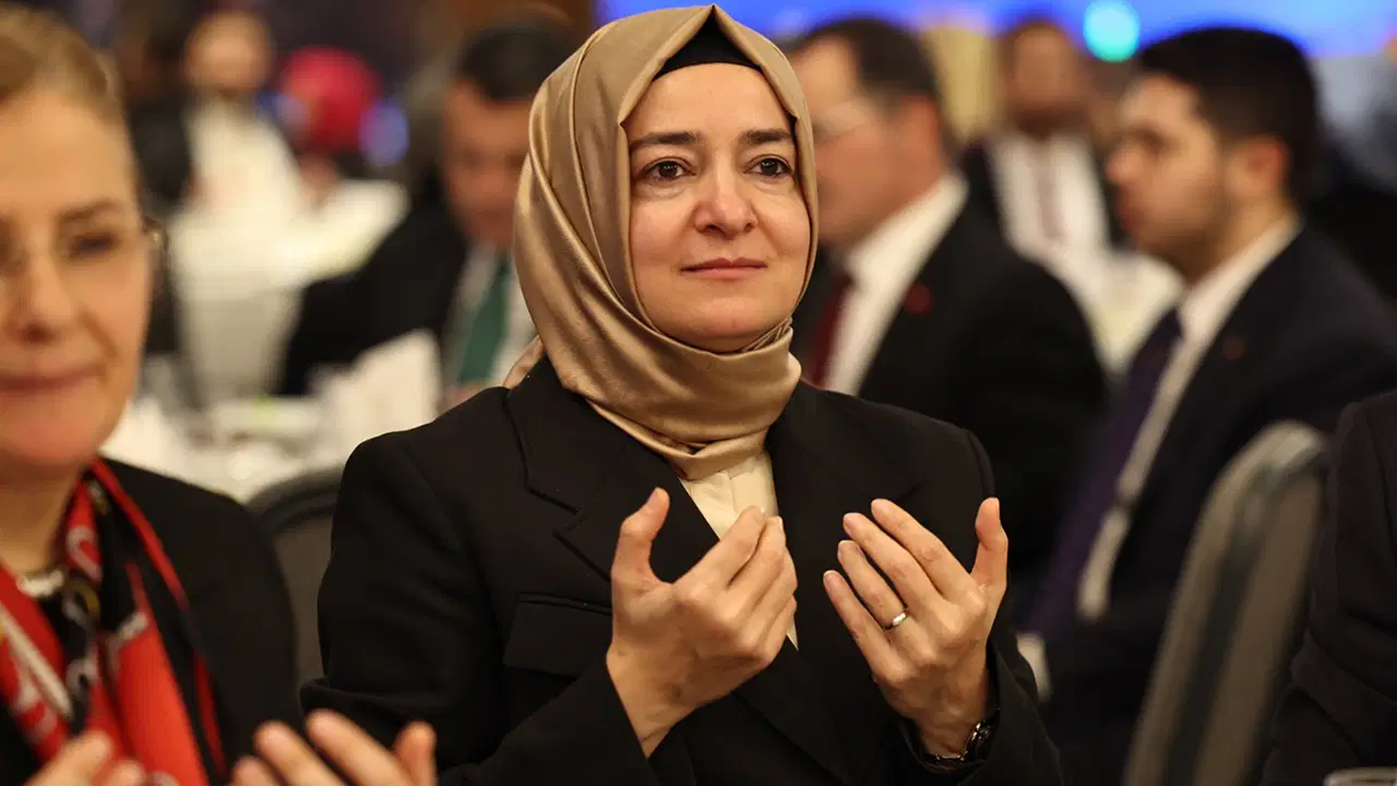 Fon krizinde adı geçiyor: AKP'li Fatma Betül Sayan Kaya'dan 'jet' iddiasına açıklama