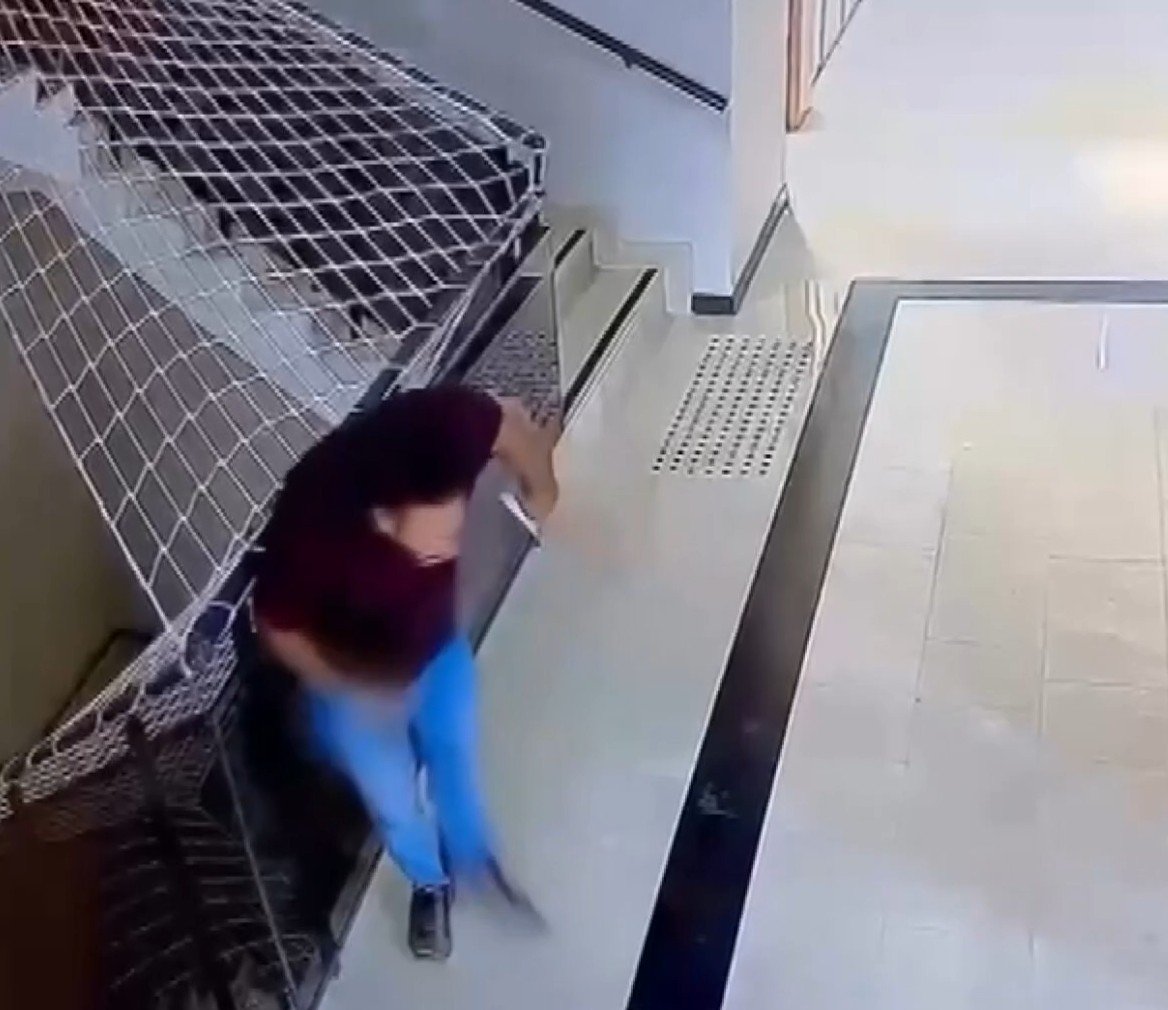 Can çekişen adama, hayat kurtaran müdahale